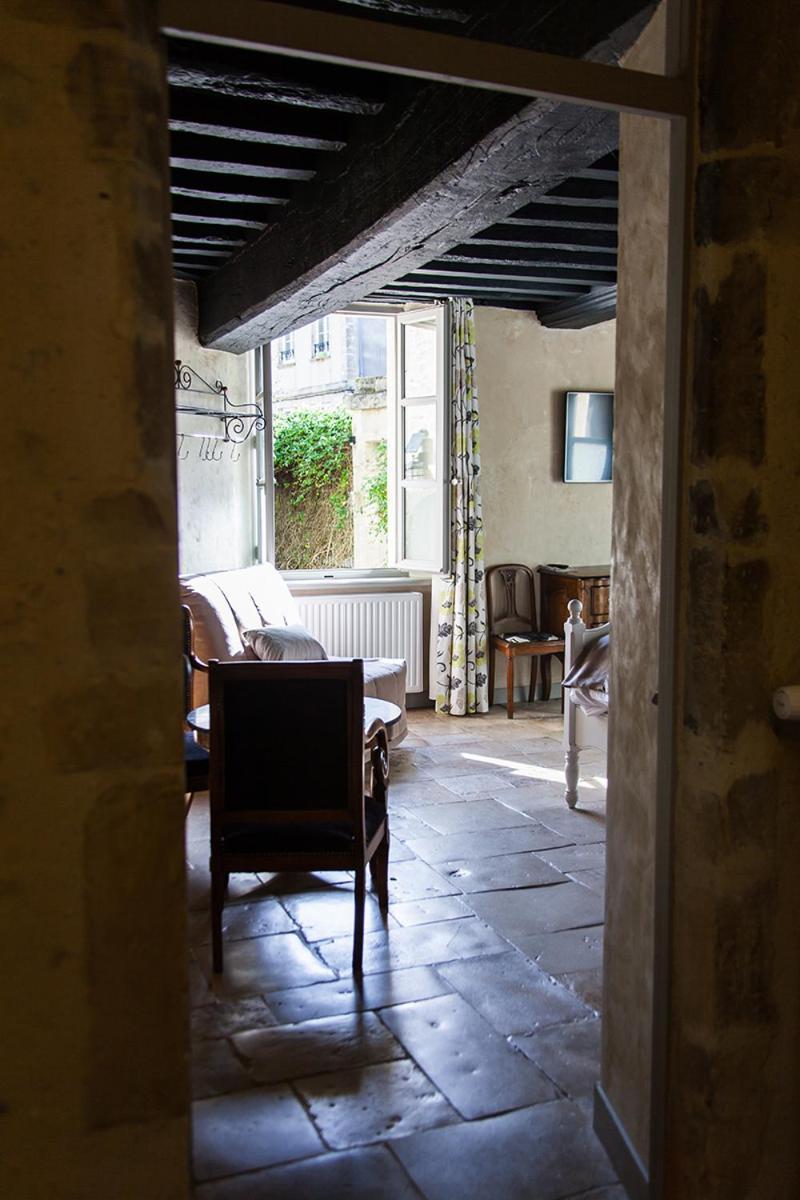 Manoir Sainte Victoire Bed & Breakfast Bayeux Exterior photo